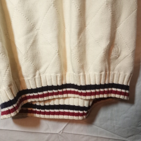 TOMMY HILFIGER VEST SIZE LARGE - Picture 4 of 8